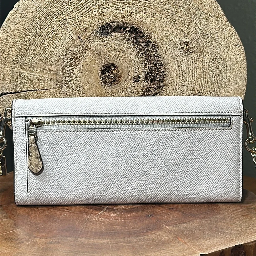 COACH Slim Turnlock Envelope Wallet With Chain - Picture 3 of 16